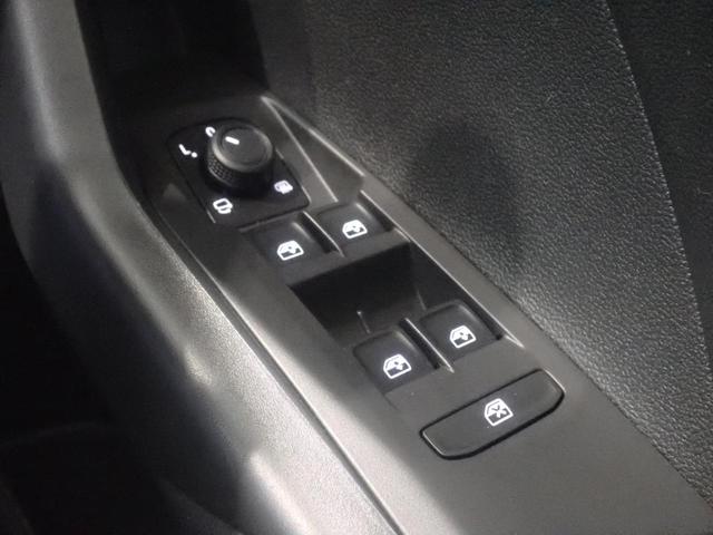 T-クロス TSI アクティブ アダプティブクルーズ デモカー LEDライト Bluetoothオーディオ 禁煙 スマートキー 運転席エアバック ルーフレール オートライト LKA パワーウインドー ワンオーナー 助手席エアバッグ(37枚目)