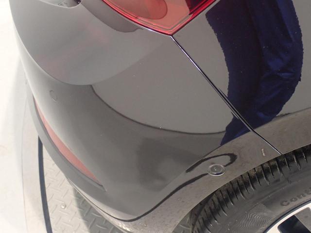 パークディスタンスコントロール　（コーナーセンサー）　が付いているので、バック時の障害物に反応します！