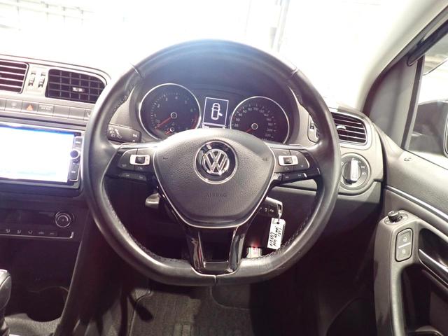 ポロ TSIハイライン マイスター アルミホイール フルセグ キーレス 前席シートヒーター ETC オートエアコン オートライト カーテンエアバッグ メモリーナビ 前車追従機能 LEDヘッド(9枚目)