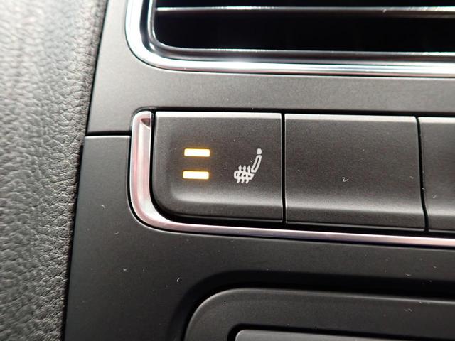 ポロ TSIハイライン マイスター アルミホイール フルセグ キーレス 前席シートヒーター ETC オートエアコン オートライト カーテンエアバッグ メモリーナビ 前車追従機能 LEDヘッド(24枚目)