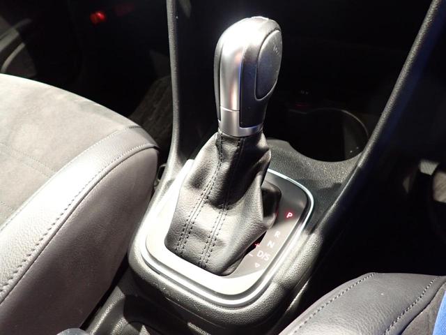 ポロ TSIハイライン マイスター アルミホイール フルセグ キーレス 前席シートヒーター ETC オートエアコン オートライト カーテンエアバッグ メモリーナビ 前車追従機能 LEDヘッド(26枚目)