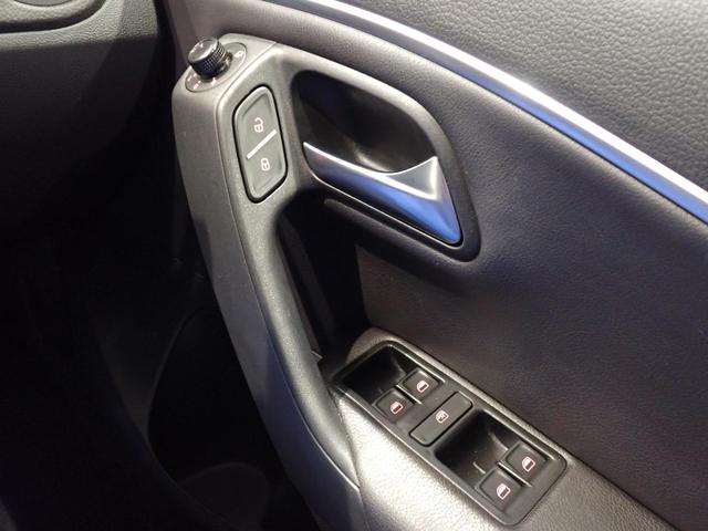 ポロ TSIハイライン マイスター アルミホイール フルセグ キーレス 前席シートヒーター ETC オートエアコン オートライト カーテンエアバッグ メモリーナビ 前車追従機能 LEDヘッド(33枚目)