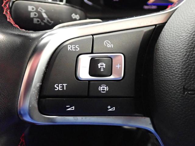 Ｔ－ロック ＴＤＩ　スポーツ　アダプティブクルコン　ナビ　オートエアコン　アルミホイール　キーレスエントリー　ＥＴＣ２．０　ＡＢＳ　パワーウィンドウ　パワーステアリング　盗難防止システム　記録簿　サイドエアバック　助手席エアバック（32枚目）