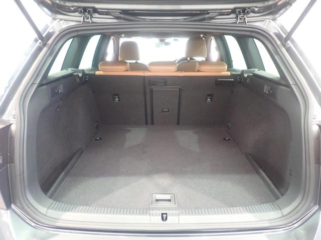 ゴルフヴァリアント ディナウディオエディション　シートヒーター　アダプティブクルーズコントロール　サイドエアバッグ　スマートキー　メモリーナビ　地デジＴＶ　横滑り防止装置　盗難防止システム　記録簿（17枚目）