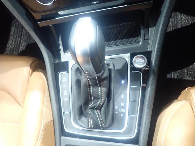 ゴルフヴァリアント ディナウディオエディション　シートヒーター　アダプティブクルーズコントロール　サイドエアバッグ　スマートキー　メモリーナビ　地デジＴＶ　横滑り防止装置　盗難防止システム　記録簿（23枚目）