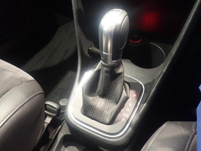 ポロ TSIハイライン 地デジ キーレスエントリー ヒーター 自動追従 ETC2.0 LEDライト ナビTV オートライト オートエアコン 電動格納ドアミラー(22枚目)