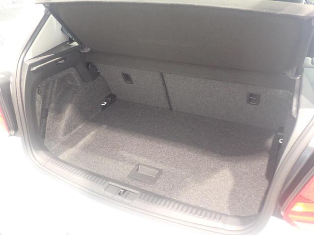 ポロ TSIハイライン 地デジ キーレスエントリー ヒーター 自動追従 ETC2.0 LEDライト ナビTV オートライト オートエアコン 電動格納ドアミラー(34枚目)