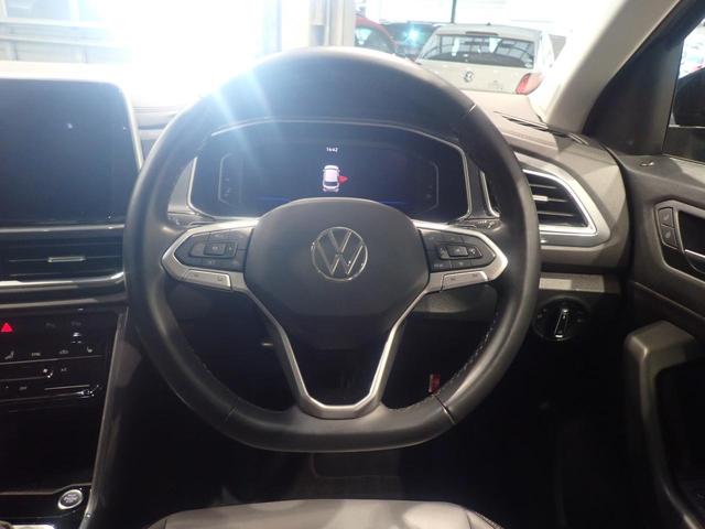 T-ロック TSI スタイル パワーウィンドウ ブルートゥースオーディオ 本革シート 電動格納ミラー エアコン ABS キーレスエントリー パワーステアリング 盗難防止システム アダクティブクルーズコントロール オートライト(9枚目)