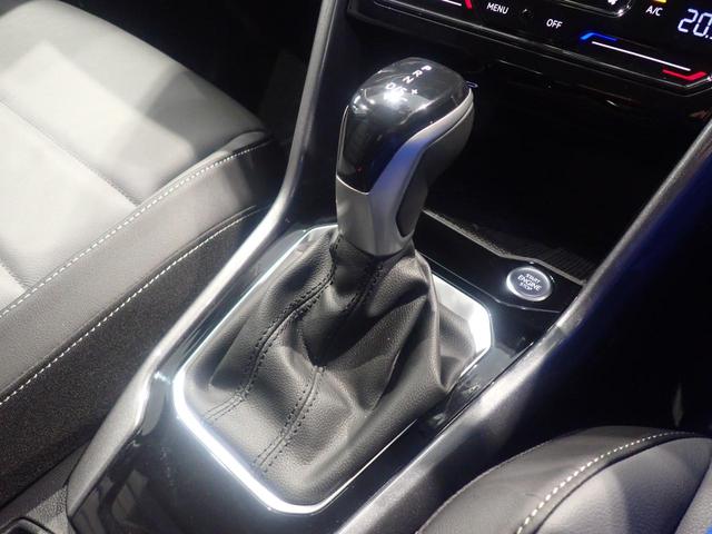 T-ロック TSI スタイル パワーウィンドウ ブルートゥースオーディオ 本革シート 電動格納ミラー エアコン ABS キーレスエントリー パワーステアリング 盗難防止システム アダクティブクルーズコントロール オートライト(27枚目)