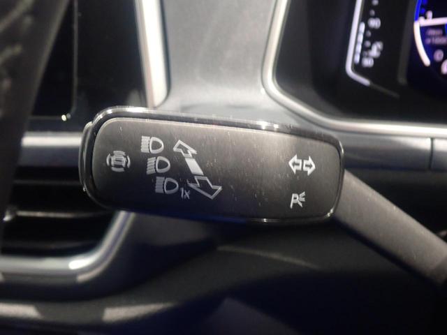 T-ロック TSI スタイル パワーウィンドウ ブルートゥースオーディオ 本革シート 電動格納ミラー エアコン ABS キーレスエントリー パワーステアリング 盗難防止システム アダクティブクルーズコントロール オートライト(37枚目)