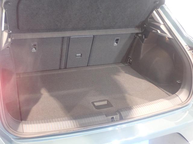 T-ロック TSI スタイル パワーウィンドウ ブルートゥースオーディオ 本革シート 電動格納ミラー エアコン ABS キーレスエントリー パワーステアリング 盗難防止システム アダクティブクルーズコントロール オートライト(49枚目)