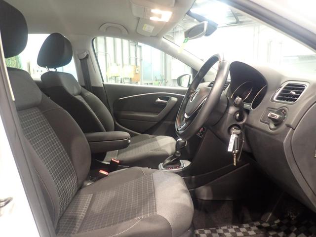 やや硬めの、ゆったりと座れるシートで、ロングドライブも快適です！！