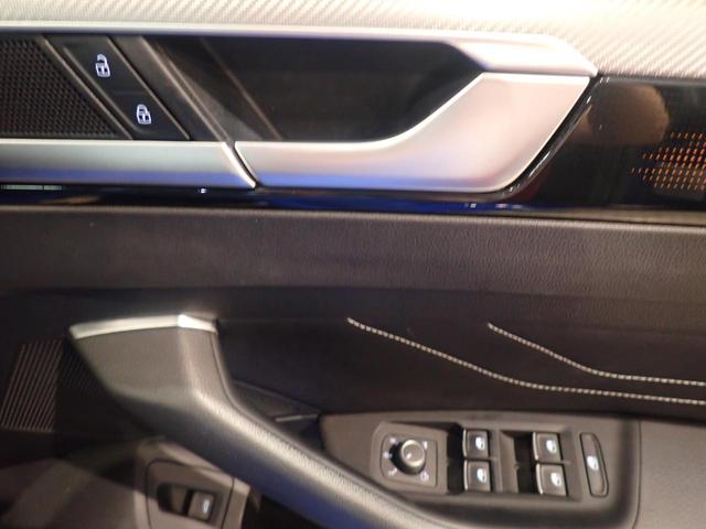 アルテオン ＴＳＩ　４モーション　Ｒラインアドバンス　レザー　盗難防止　ＥＴＣ２．０　オートクルーズコントロール　１オーナー　アルミホイール　パワーシート　シートヒーター　スマートキー　サイドエアバッグ　記録簿　ＥＳＣ（36枚目）