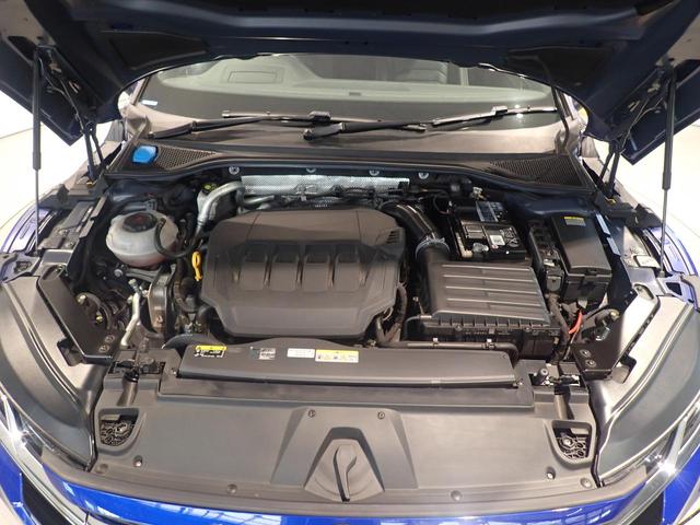 アルテオン ＴＳＩ　４モーション　Ｒラインアドバンス　レザー　盗難防止　ＥＴＣ２．０　オートクルーズコントロール　１オーナー　アルミホイール　パワーシート　シートヒーター　スマートキー　サイドエアバッグ　記録簿　ＥＳＣ（37枚目）