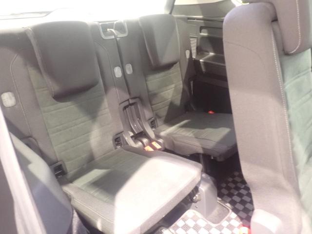 ゴルフトゥーラン ＴＤＩ　ハイライン　衝突軽減Ｂ　オートエアコン　ブルートゥースオーディオ　シートＨ　キーフリー　サイドエアバッグ　横滑り防止装置　盗難防止システム　２．０ＥＴＣ　アルミホイール　ＬＥＤヘッドライト　スマキー　記録簿（42枚目）
