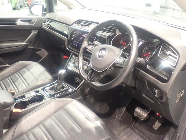 VOLKSWAGEN GOLF TOURAN TDI PREMIUM