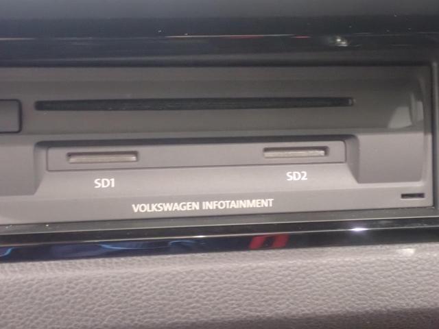VOLKSWAGEN GOLF TOURAN TDI PREMIUM