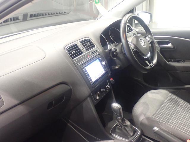 ポロ プレミアムエディションナビパッケージ　地デジ　Ｂｌｕｅｔｏｏｔｈ　エアコン　ＥＴＣ（11枚目）