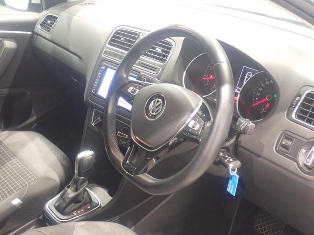 ポロ プレミアムエディションナビパッケージ　地デジ　Ｂｌｕｅｔｏｏｔｈ　エアコン　ＥＴＣ（12枚目）