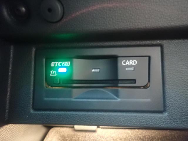 ゴルフ TDIコンフォートライン マイスター Bluetooth接続 LEDヘッド 地デジ ETC2.0 オートエアコン サイドエアバッグ パワーウィンドウ 盗難防止 ナビTV 衝突軽減B アダプティブクルーズコントロール アルミホイール 記録簿(13枚目)