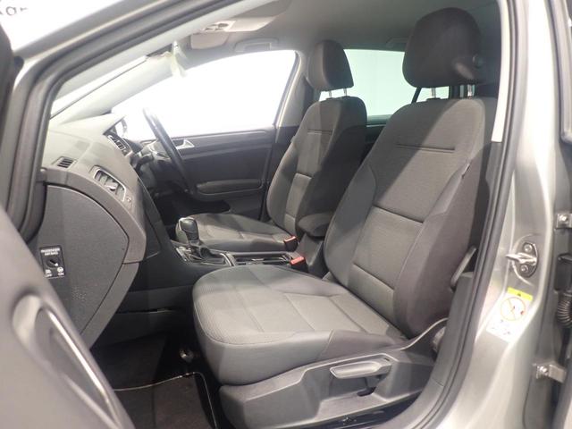 ゴルフ TDIコンフォートライン マイスター Bluetooth接続 LEDヘッド 地デジ ETC2.0 オートエアコン サイドエアバッグ パワーウィンドウ 盗難防止 ナビTV 衝突軽減B アダプティブクルーズコントロール アルミホイール 記録簿(17枚目)