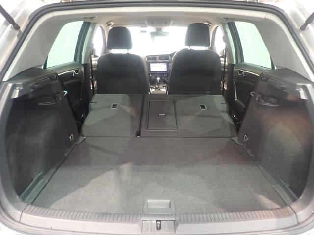 ゴルフ TDIコンフォートライン マイスター Bluetooth接続 LEDヘッド 地デジ ETC2.0 オートエアコン サイドエアバッグ パワーウィンドウ 盗難防止 ナビTV 衝突軽減B アダプティブクルーズコントロール アルミホイール 記録簿(20枚目)