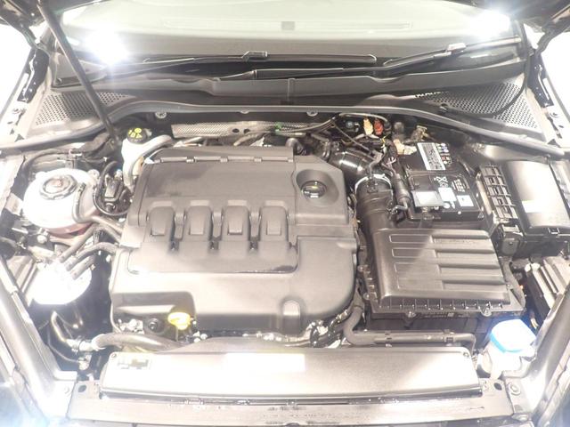 ゴルフ TDIコンフォートライン マイスター Bluetooth接続 LEDヘッド 地デジ ETC2.0 オートエアコン サイドエアバッグ パワーウィンドウ 盗難防止 ナビTV 衝突軽減B アダプティブクルーズコントロール アルミホイール 記録簿(35枚目)