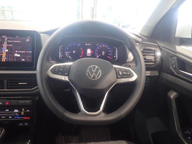 T-クロス TSI アクティブ アダプティブクルーズ デモカー LEDライト Bluetoothオーディオ スマートキー 運転席エアバック ルーフレール オートライト LKA パワーウインドー 助手席エアバッグ ETC2.0 ABS(9枚目)