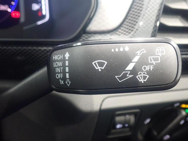 T-クロス TSI アクティブ アダプティブクルーズ デモカー LEDライト Bluetoothオーディオ スマートキー 運転席エアバック ルーフレール オートライト LKA パワーウインドー 助手席エアバッグ ETC2.0 ABS(34枚目)