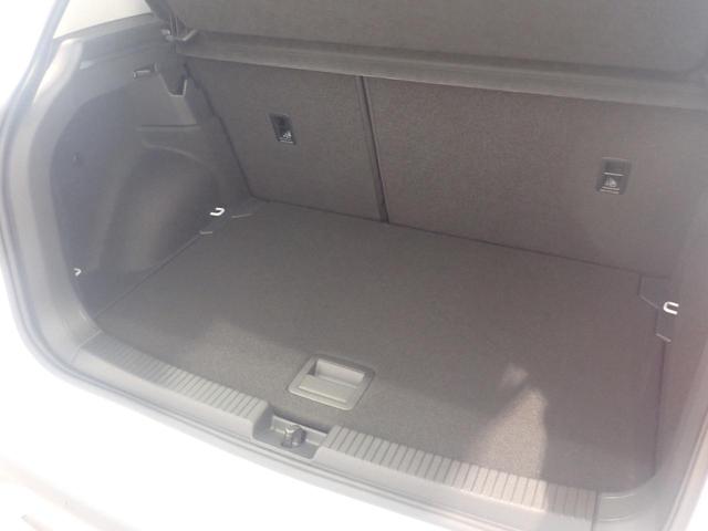 T-クロス TSI アクティブ アダプティブクルーズ デモカー LEDライト Bluetoothオーディオ スマートキー 運転席エアバック ルーフレール オートライト LKA パワーウインドー 助手席エアバッグ ETC2.0 ABS(44枚目)