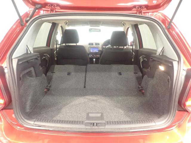 ポロ 40thエディション キーレス エアコン 地デジ ABS アルミホイール サイドエアバック Wエアバック ETC車載器 メモリーナビ 盗難防止システム(19枚目)