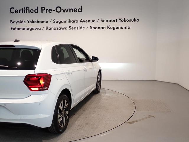 ポロ TSIコンフォートライン アダプティブクルーズコントロール オートライト LEDヘッドランプ スマートキー 電動ミラー ETC2.0 ターボ キーレスエントリー NAVI エアコン パワーステアリング エアバッグ メモリーナビ(24枚目)