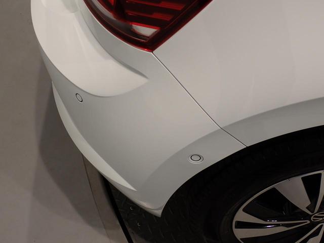 ポロ TSIコンフォートライン アダプティブクルーズコントロール オートライト LEDヘッドランプ スマートキー 電動ミラー ETC2.0 ターボ キーレスエントリー NAVI エアコン パワーステアリング エアバッグ メモリーナビ(33枚目)