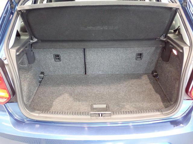 ポロ アクティブ オートエアコン 盗難防止装置 フルセグ ETC アルミホイール オートライト(30枚目)