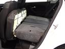 荷室は荷物を隠せるトノカバー付！充分な荷室の広さです！