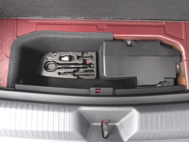 ＩＤ．４ プロ　Ｄｅｍｏｃａｒ　バックカメラ　サンルーフ　アルミホイール　全周囲カメラ　電動リアゲート　シートヒーター　アダプティブクルーズコントロール　ＵＳＢ入力端子　オートライト　ＥＴＣ２．０　ＬＥＤヘッドランプ（8枚目）