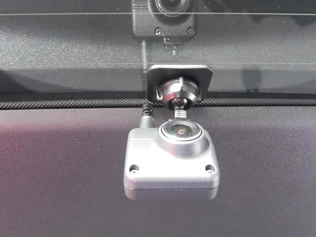 ＩＤ．４ プロ　Ｄｅｍｏｃａｒ　バックカメラ　サンルーフ　アルミホイール　全周囲カメラ　電動リアゲート　シートヒーター　アダプティブクルーズコントロール　ＵＳＢ入力端子　オートライト　ＥＴＣ２．０　ＬＥＤヘッドランプ（23枚目）
