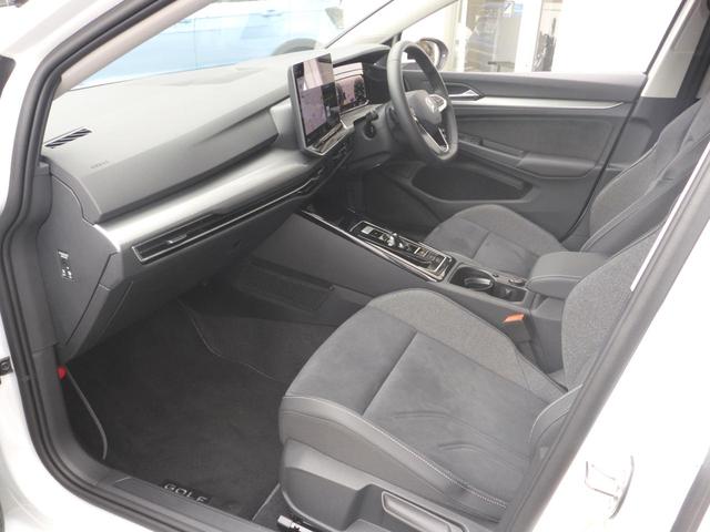 ゴルフ ＴＤＩスタイル　Ｄｅｍｏｃａｒ　ナビゲーション　追従型アダプティブクルーズ　２０００ｃｃクリーンディーゼルターボ　デジタルコックピットメーター　ＬＥＤヘッドライト　１７インチ新デザインホイール　禁煙　パークアシスト（24枚目）