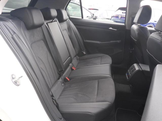 ゴルフ ＴＤＩスタイル　Ｄｅｍｏｃａｒ　ナビゲーション　追従型アダプティブクルーズ　２０００ｃｃクリーンディーゼルターボ　デジタルコックピットメーター　ＬＥＤヘッドライト　１７インチ新デザインホイール　禁煙　パークアシスト（25枚目）