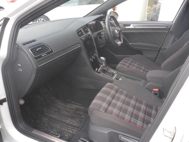 ゴルフGTI ダイナミック LEDヘッドライト ダイナミックライトアシスト デジタルメータークラスター 9.2インチディスカバープロ アダプティブシャシーコントロール ダイナミックターンインジケーター ダイナミックライトアシスト(12枚目)