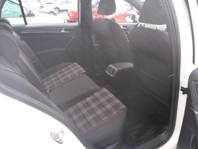 ゴルフGTI ダイナミック LEDヘッドライト ダイナミックライトアシスト デジタルメータークラスター 9.2インチディスカバープロ アダプティブシャシーコントロール ダイナミックターンインジケーター ダイナミックライトアシスト(22枚目)