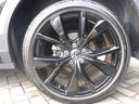215/50 R18タイヤ ブラックスタイルは光沢のあるブラックホイールです。