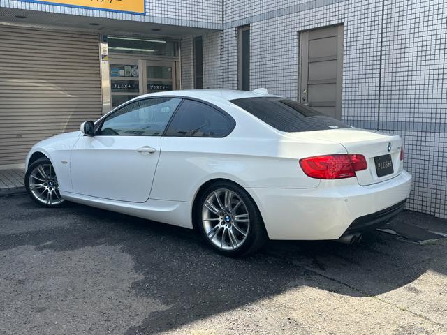 ３シリーズ ３２５ｉ　Ｍスポーツパッケージ　Ｅ９２最終３Ｌ６気筒モデル　コンフォートアクセスプッシュスタート　キセノンヘッドライト　Ｍスポーツアルミエアロパーツ　メモリー＆ヒータ付きブラックレザーシート　ＩＤＲＩＶＥナビＴＶ　ミラー一体ＥＴＣ（11枚目）