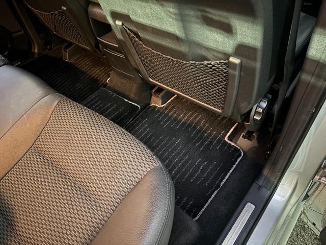 Ｂクラス Ｂ１８０　スポーツパッケージ　純正コマンドシステムナビ　１７インチアルミ　ステアシフト　ハーフレザーシート　キセノンヘッドランプ　ＥＴＣ　ミラー内蔵バックモニター　キーレス　ユピテル前後ドラレコ（38枚目）