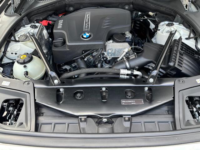 ５シリーズ ５２３ｉ　Ｍスポーツパッケージ　サンルーフ　レムス４本出しマフラー　ハーマンフロントリップ　リアカーボンディフューザー　ブラックペイント純正ＡＷ　ＩＤＲＩＶＥナビＴＶバックカメラ　ミラーＥＴＣ　コンフォートアクセスプッシュスタート（2枚目）