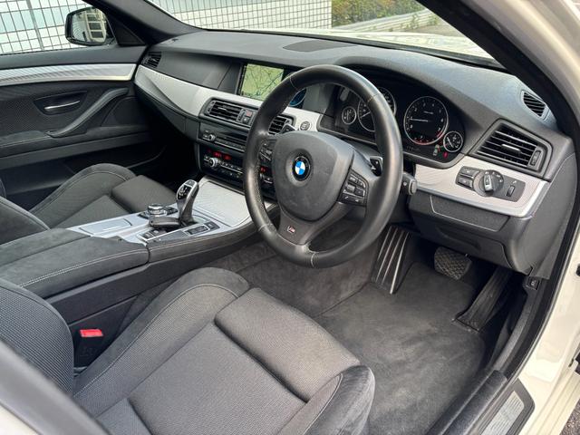 ５シリーズ ５２３ｉ　Ｍスポーツパッケージ　サンルーフ　レムス４本出しマフラー　ハーマンフロントリップ　リアカーボンディフューザー　ブラックペイント純正ＡＷ　ＩＤＲＩＶＥナビＴＶバックカメラ　ミラーＥＴＣ　コンフォートアクセスプッシュスタート（15枚目）