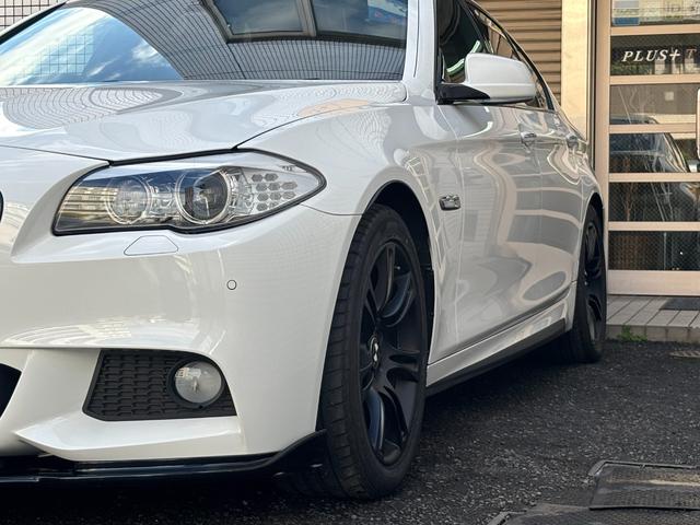 ５シリーズ ５２３ｉ　Ｍスポーツパッケージ　サンルーフ　レムス４本出しマフラー　ハーマンフロントリップ　リアカーボンディフューザー　ブラックペイント純正ＡＷ　ＩＤＲＩＶＥナビＴＶバックカメラ　ミラーＥＴＣ　コンフォートアクセスプッシュスタート（37枚目）