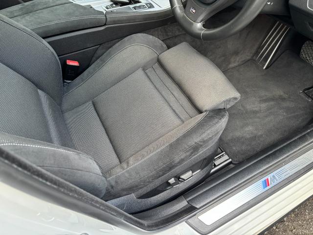 ５シリーズ ５２３ｉ　Ｍスポーツパッケージ　サンルーフ　レムス４本出しマフラー　ハーマンフロントリップ　リアカーボンディフューザー　ブラックペイント純正ＡＷ　ＩＤＲＩＶＥナビＴＶバックカメラ　ミラーＥＴＣ　コンフォートアクセスプッシュスタート（52枚目）