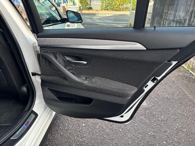 ５シリーズ ５２３ｉ　Ｍスポーツパッケージ　サンルーフ　レムス４本出しマフラー　ハーマンフロントリップ　リアカーボンディフューザー　ブラックペイント純正ＡＷ　ＩＤＲＩＶＥナビＴＶバックカメラ　ミラーＥＴＣ　コンフォートアクセスプッシュスタート（59枚目）