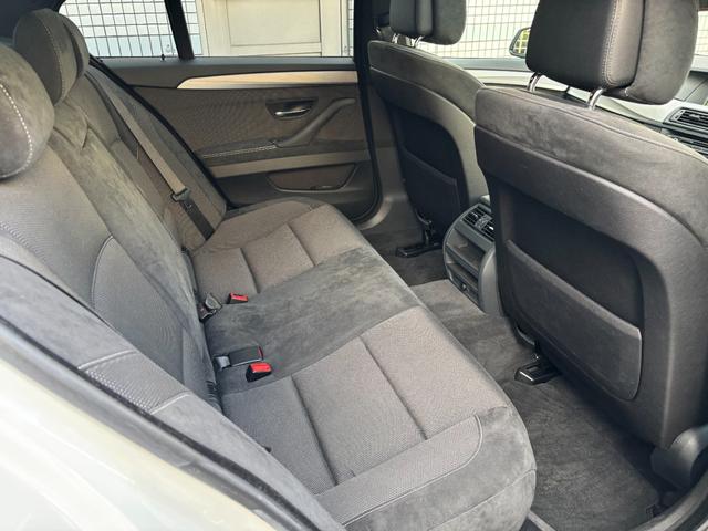 ５シリーズ ５２３ｉ　Ｍスポーツパッケージ　サンルーフ　レムス４本出しマフラー　ハーマンフロントリップ　リアカーボンディフューザー　ブラックペイント純正ＡＷ　ＩＤＲＩＶＥナビＴＶバックカメラ　ミラーＥＴＣ　コンフォートアクセスプッシュスタート（60枚目）